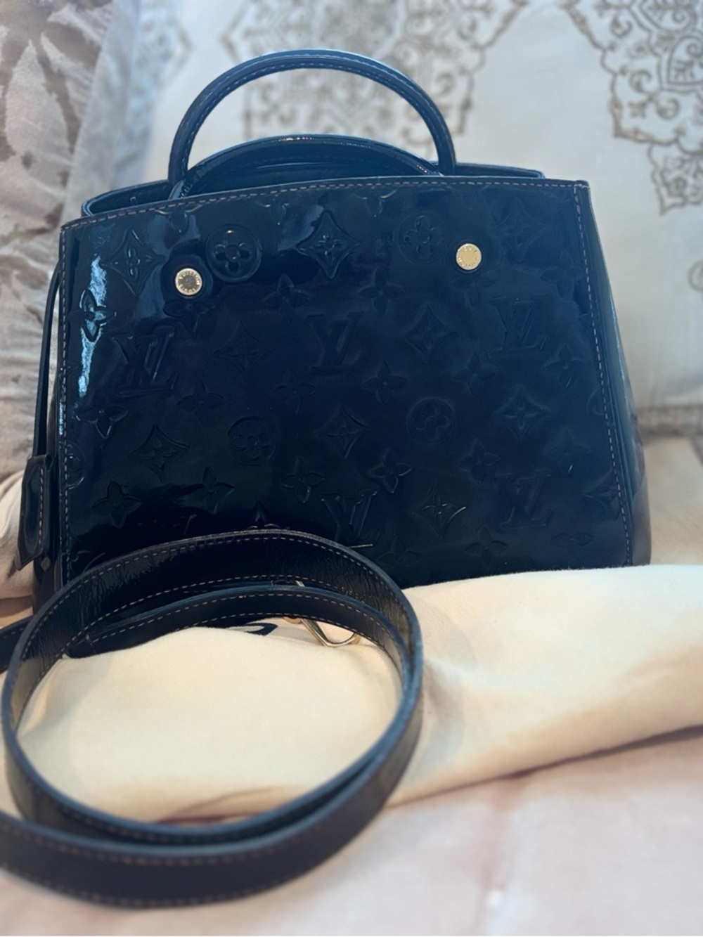 Auth Louis Vuitton Montaigne 2 Way in Black Vernis
